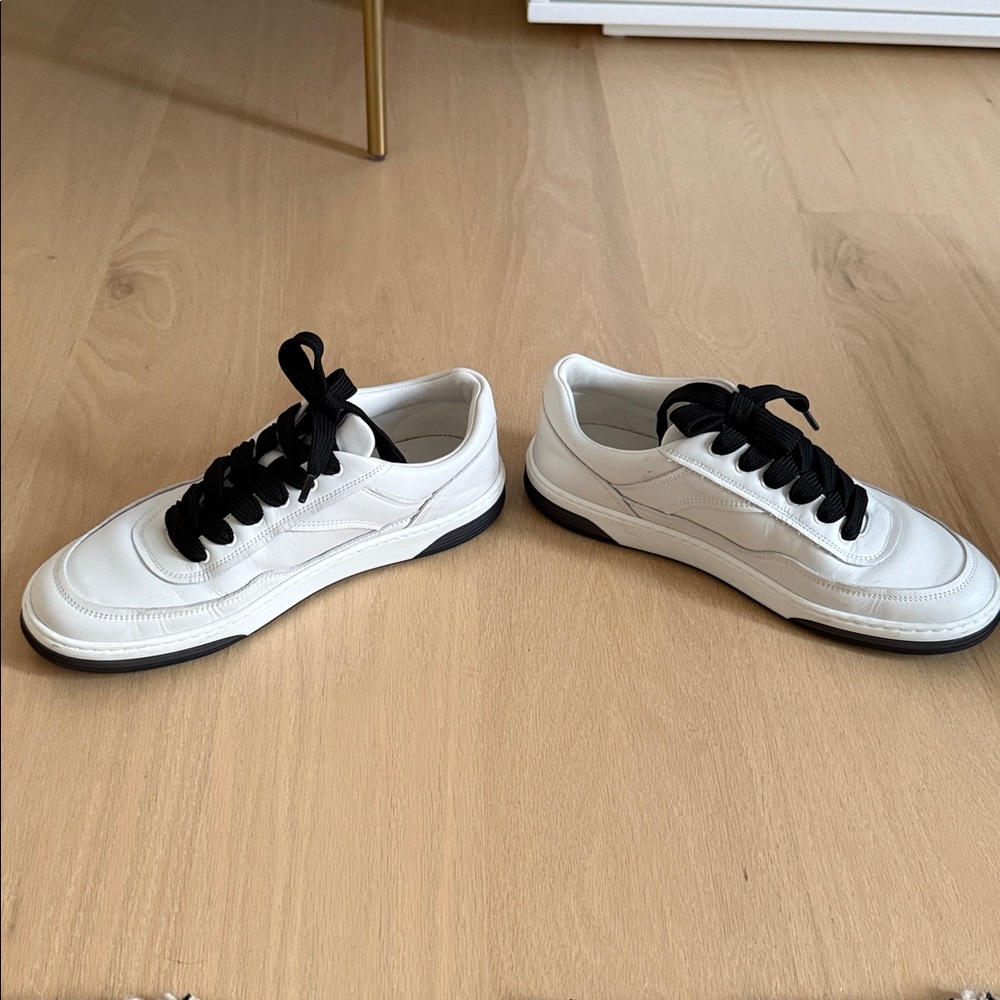 Chanel calfskin sneakers - Picture 3 of 11